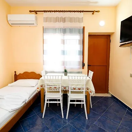 ゲストハウス Mere Family House Vlorë