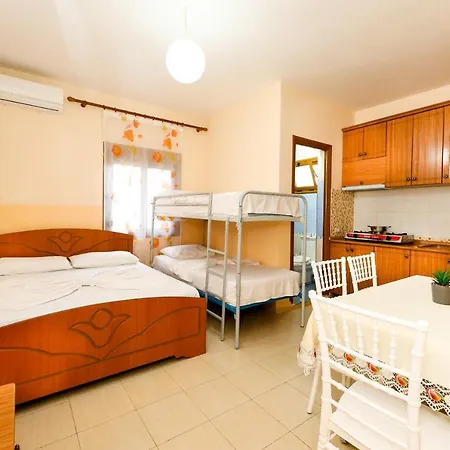 Mere Family House بيت ضيافة